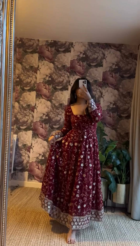 Lara Luxe Floral Threadwork Anarkali Set with Dupatta