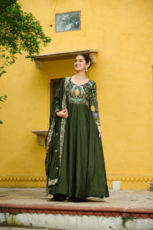 Nayisha Royal Charm Anarkali Gown