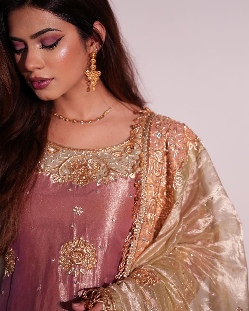 Shavi's' Peach Havy Zimmy Chu Royal Elegant Suit Set