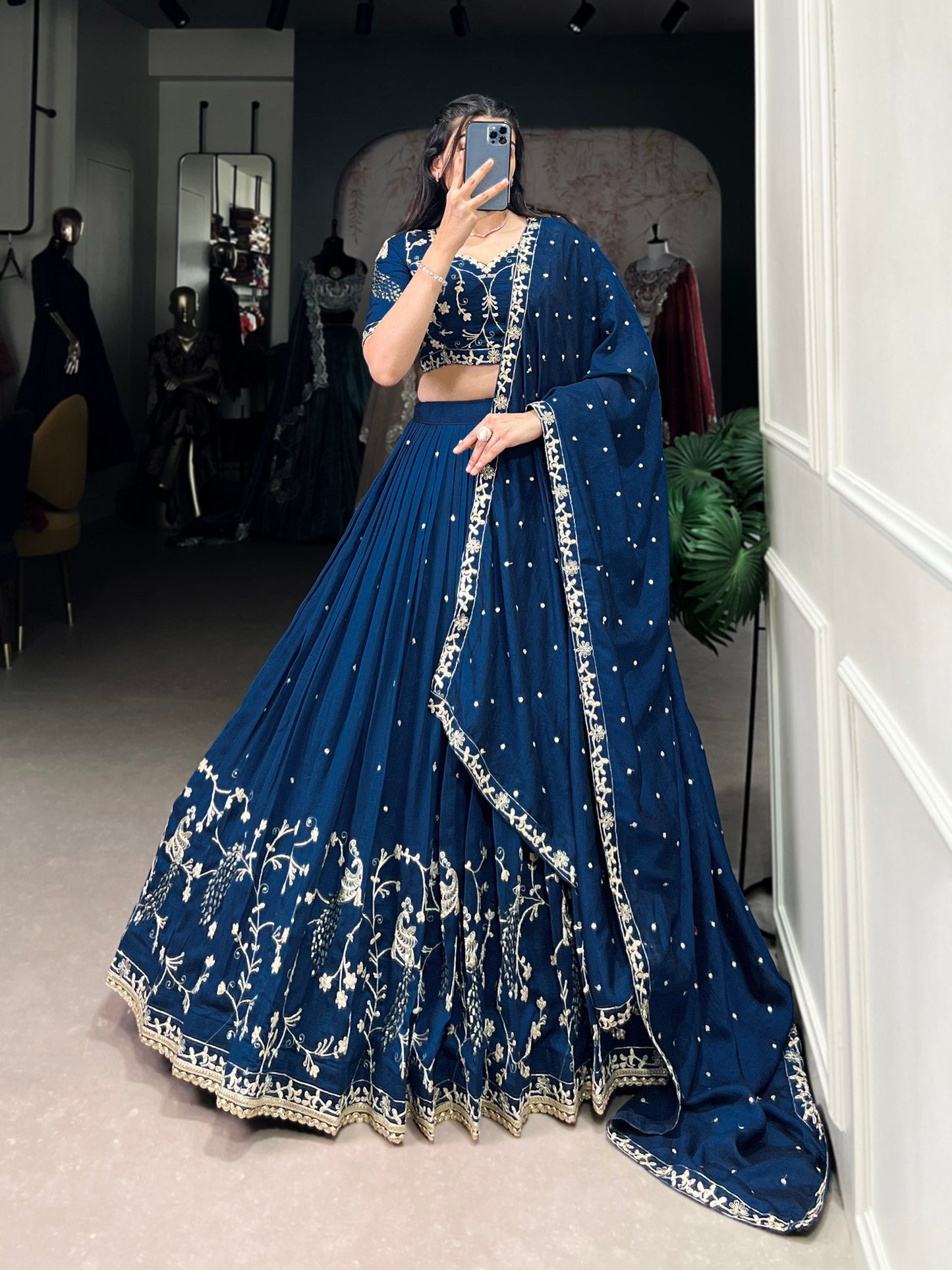 Taarini Traditional Vichitra Silk Lehenga