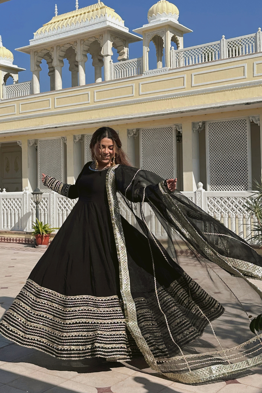 Avni Black Anarkali Suit Set