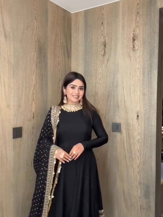 Muskan Royal Black Anarkali Set