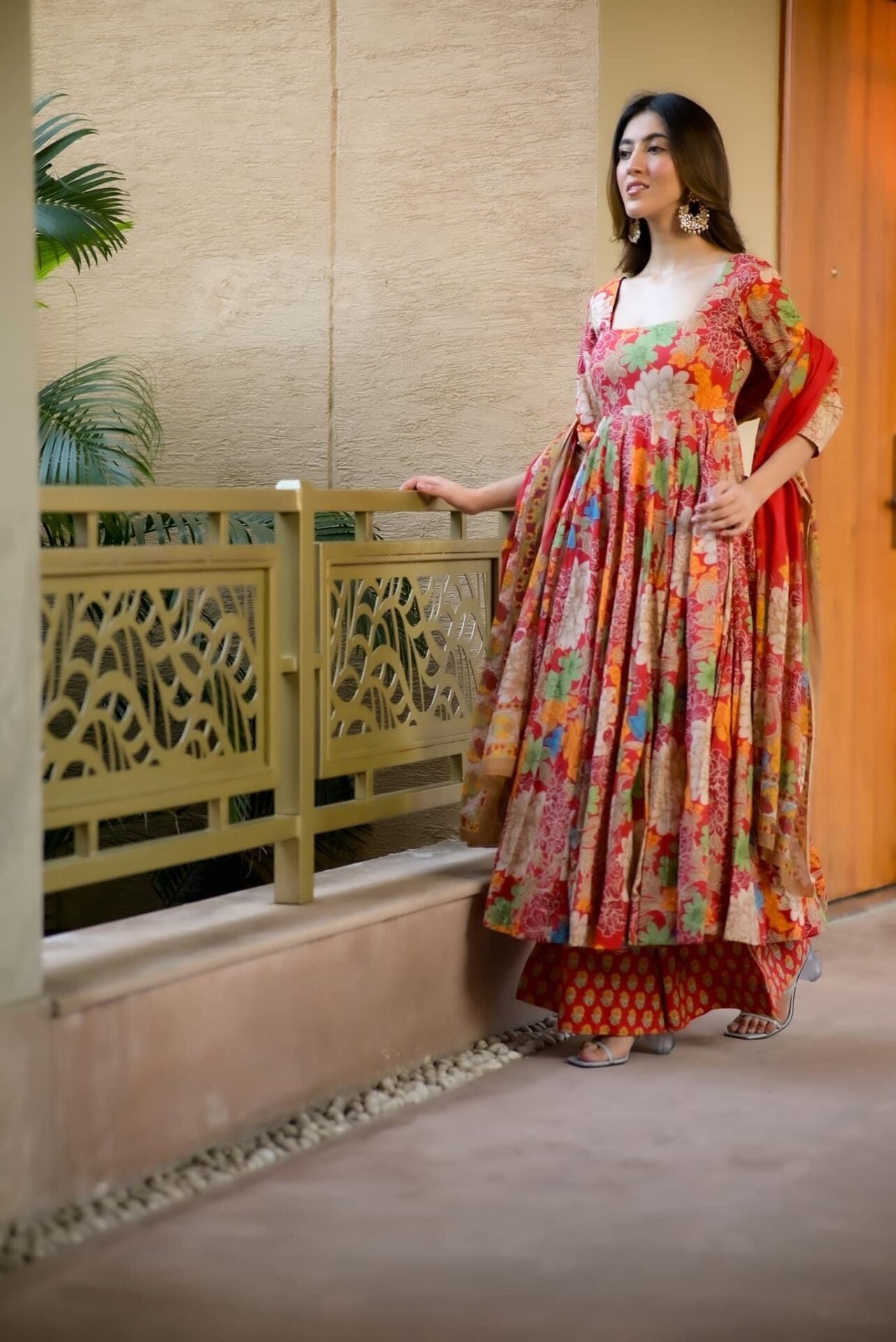 Vaani Floral Maslin Suit Set