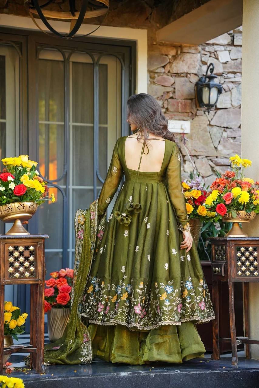 Saanvi Floral Wedding Wear Anarkali Set