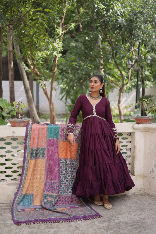 Samaira PRODUCT DETAILS :Festive Glow Designer Tiered Anarkali Gown with Heritage Print Dupatta