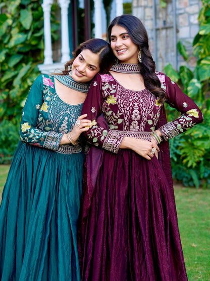 Queen’s Aura Traditional yet Contemporary Designer Anarkali Gown