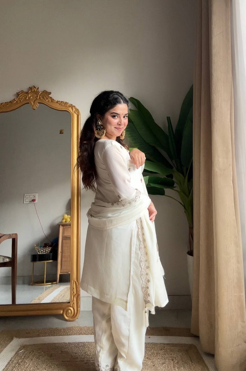 Kiara Scarlet Elegance Punjabi Suit