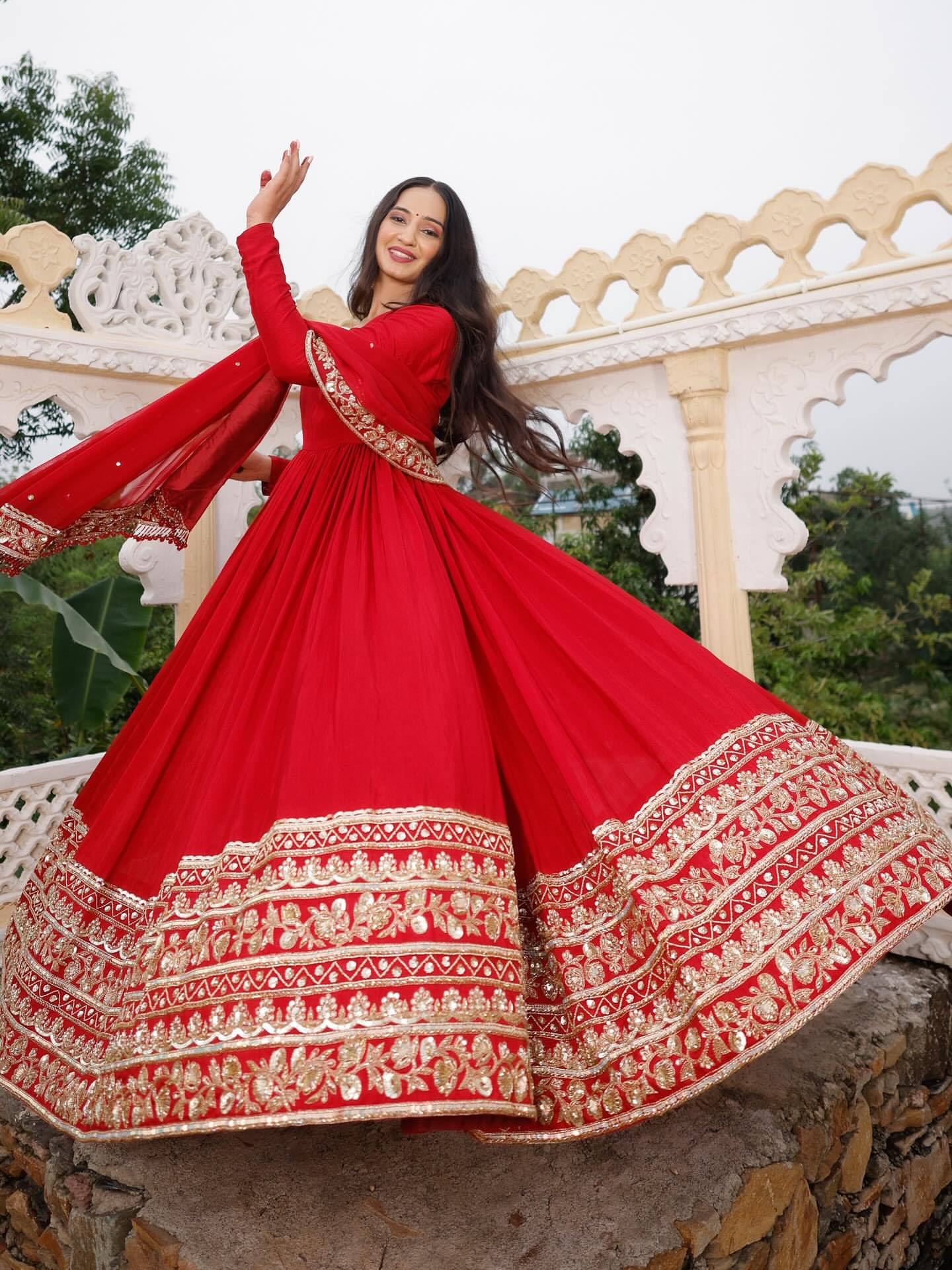 Aaradhya’s Regal Red Anarkali Gown