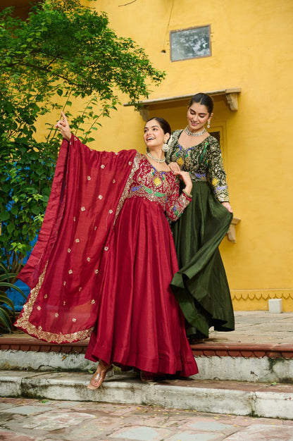 Nayisha Royal Charm Anarkali Gown