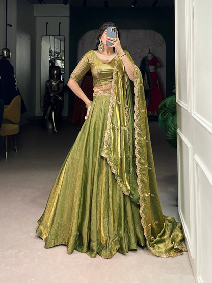 Rang-e-Mehal – A Royal Symphony of Silk Lehenga Choli