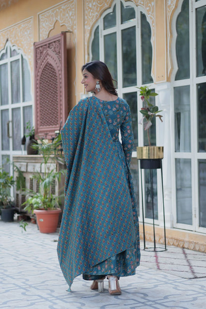 Ishita Grace In Vibrant Pure Cotton Suit